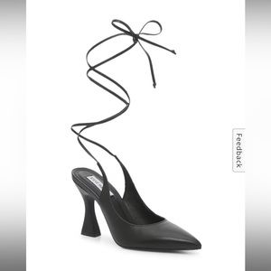 Steve Madden Black “Volly” Pump